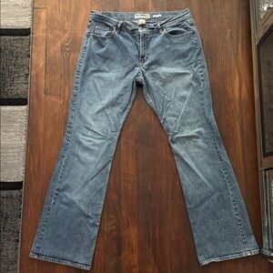 (SOLD) Old Navy Women's Boot Cut Blue Jeans